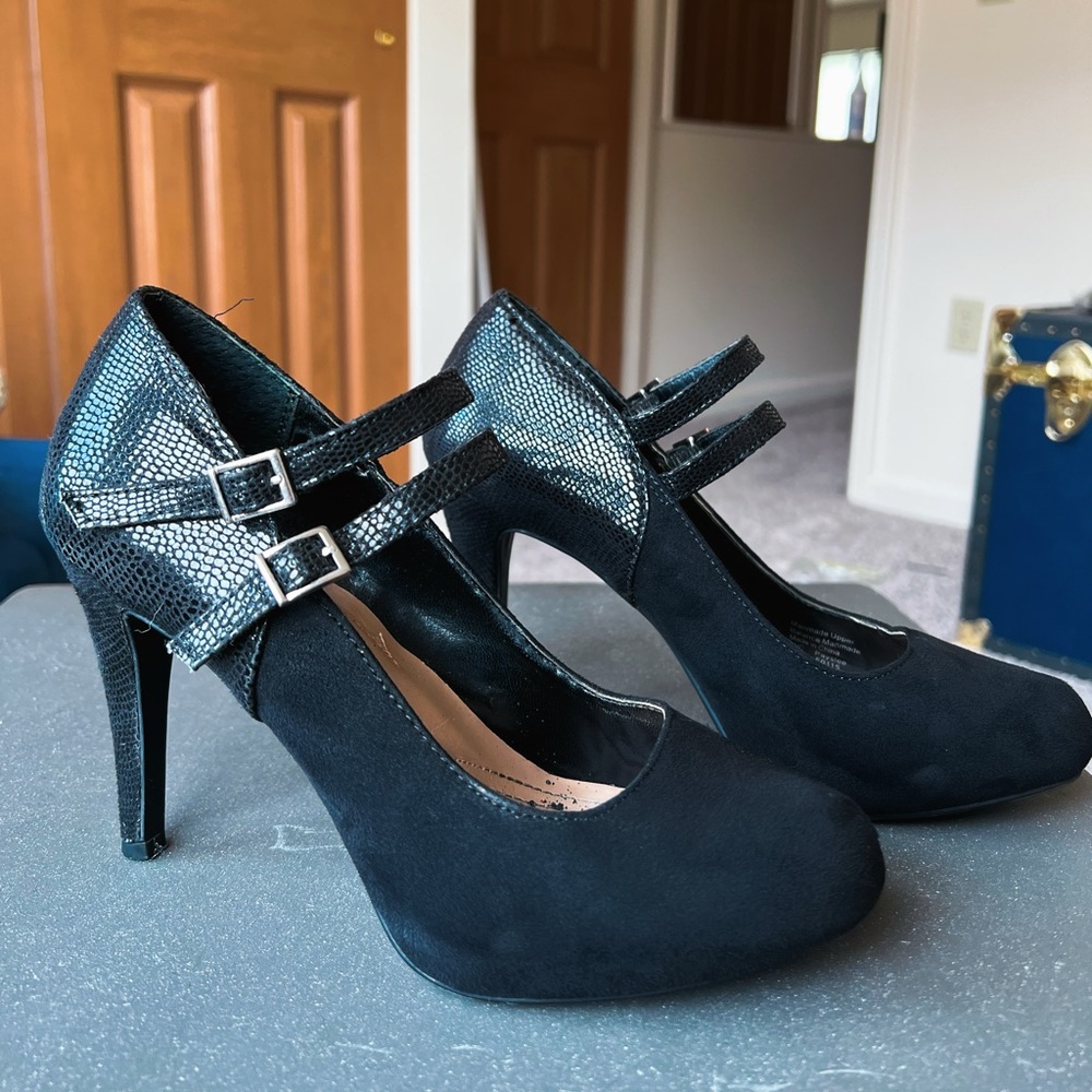Style&Co Black Heels size 6